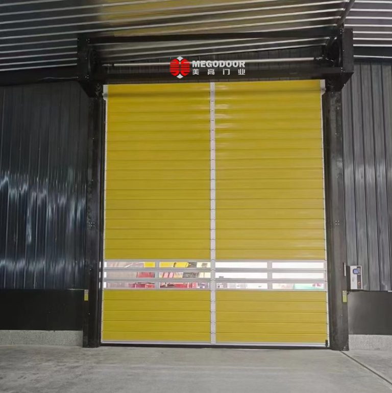 硬質(zhì)快速門在汽修廠里的應(yīng)用縮略圖 硬質(zhì)快速門在汽修廠里的應(yīng)用縮略圖